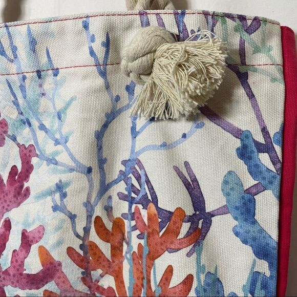 Coral Print Rope Handle Small Beach Tote Bag - Picture 3 of 11